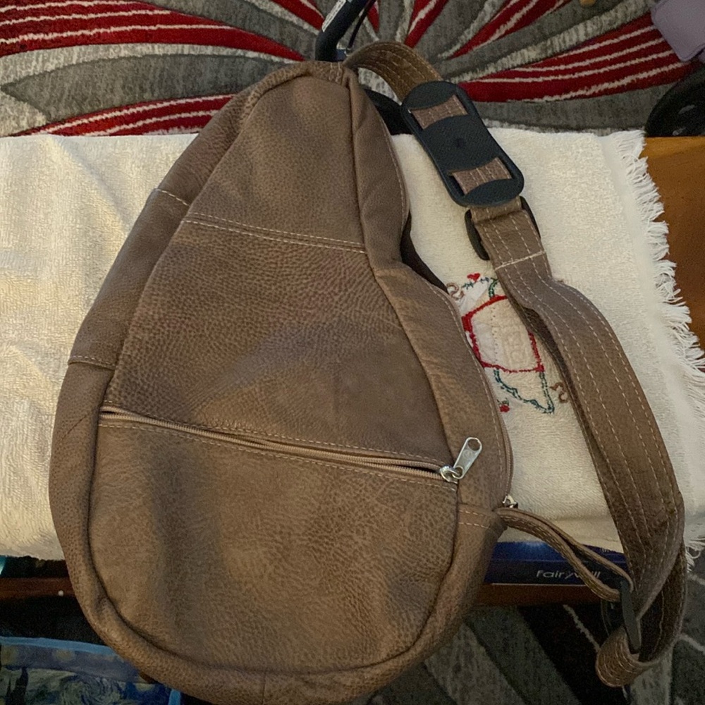 Very gently used shoulder bag